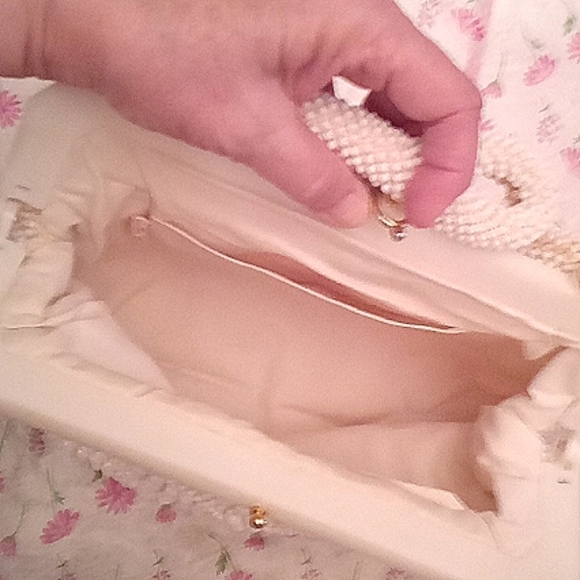 Vintage 1950's Pearl Beaded White  Hand Bag! Rare! - Picture 6 of 9
